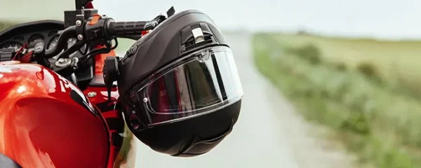 Comment choisir les équipements de sécurité adéquats pour votre moto